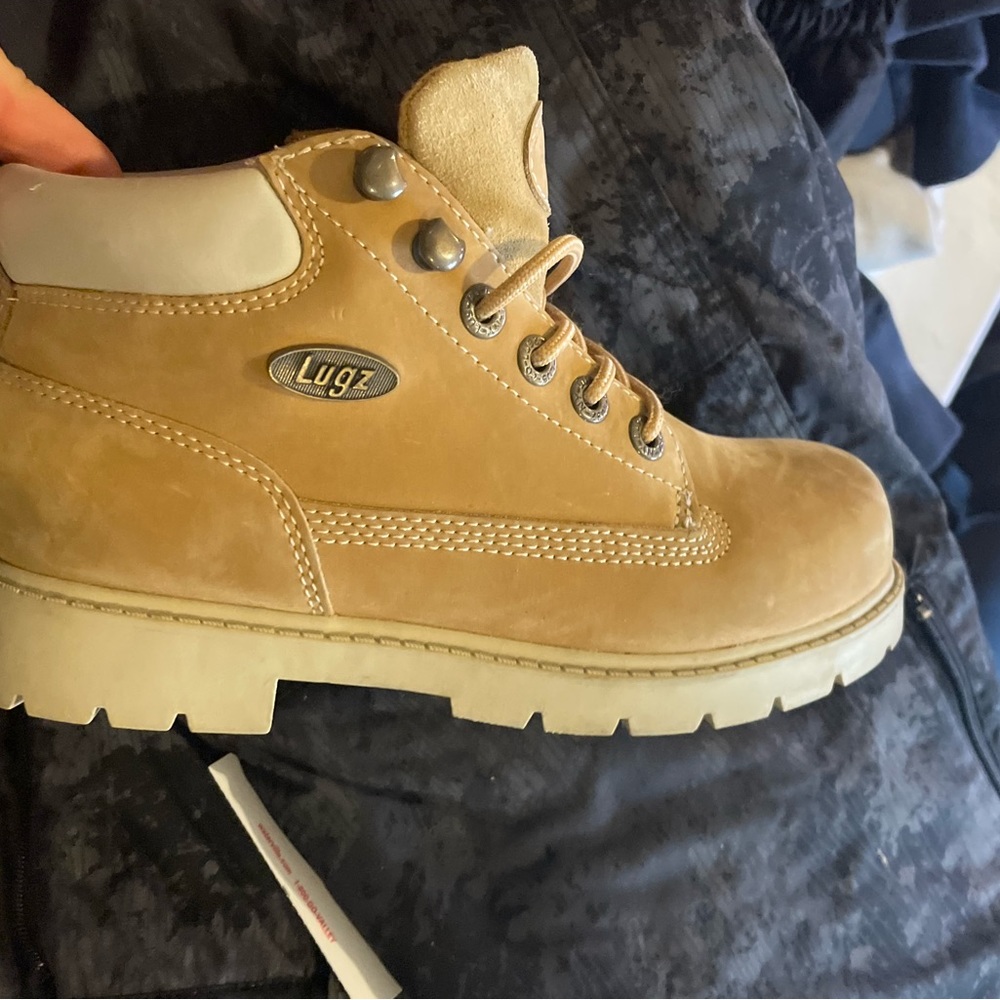 Lugz Size 5.5 like new!